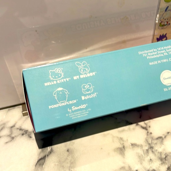 NWT/HELLO KITTY & Friends Squishy Sensory Balls w/4 sticker sheets - Picture 10 of 12